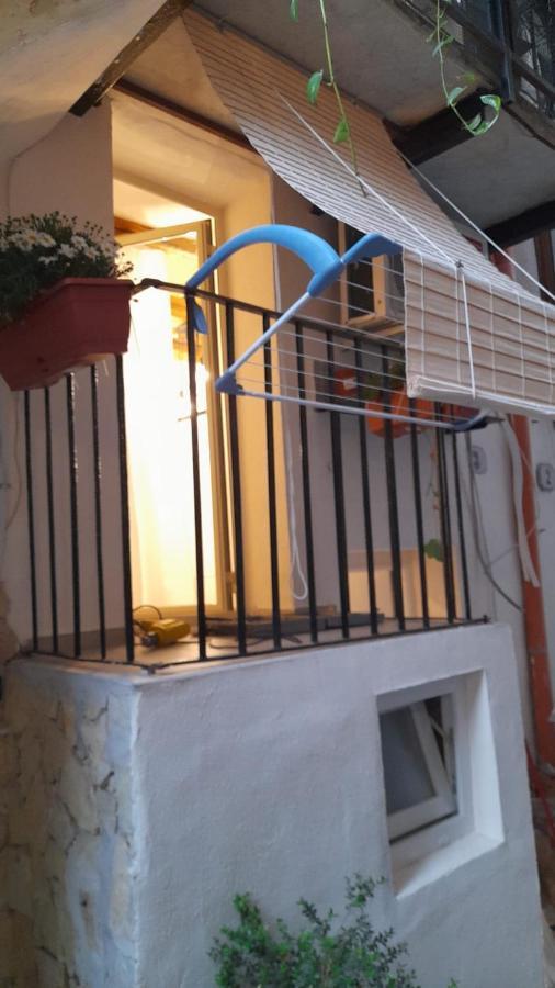 Casa Vacanza Gio Palermo Exteriör bild